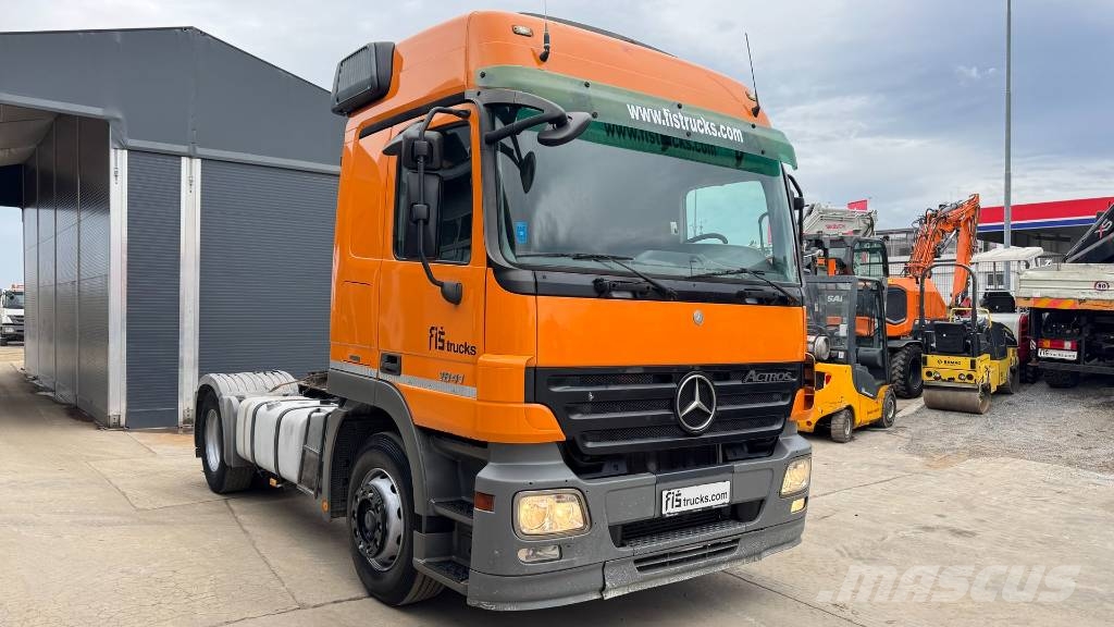 Mercedes-Benz ACTROS 1841 LS tractor unit - 3 pedals Camiones tractor
