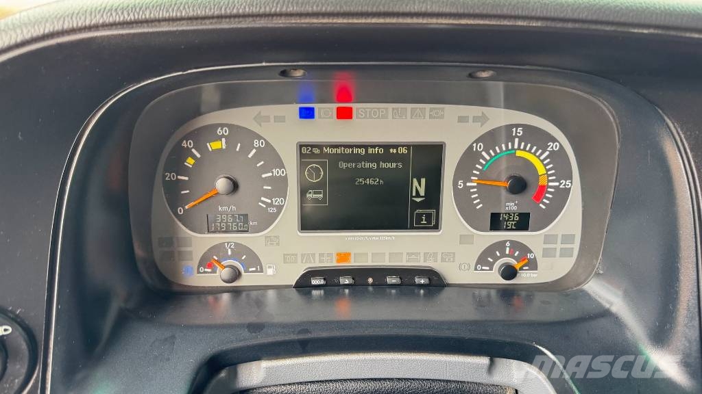 Mercedes-Benz ACTROS 1841 LS tractor unit - 3 pedals Camiones tractor
