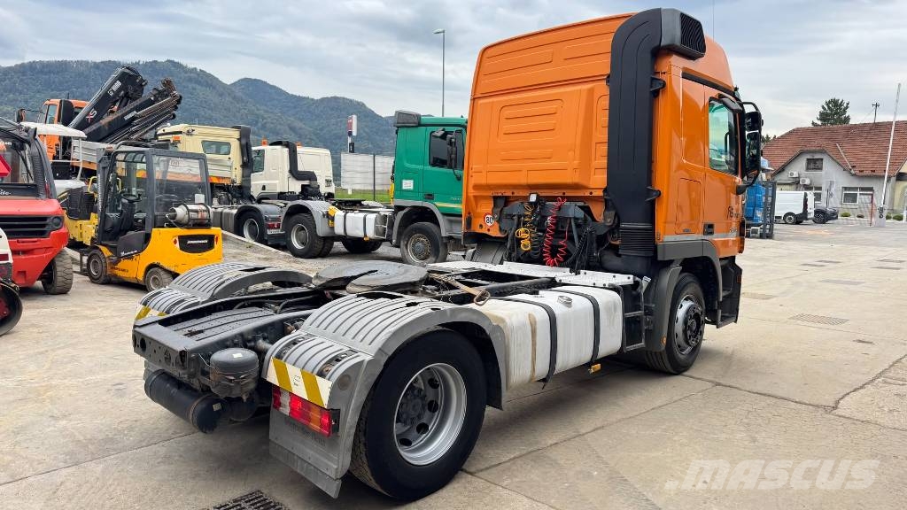 Mercedes-Benz ACTROS 1841 LS tractor unit - 3 pedals Camiones tractor
