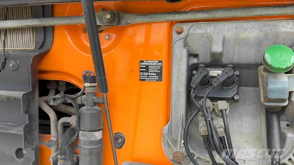 Mercedes-Benz ACTROS 1841 LS tractor unit - 3 pedals Camiones tractor