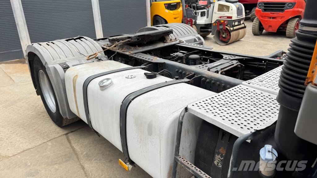 Mercedes-Benz ACTROS 1841 LS tractor unit - 3 pedals Camiones tractor