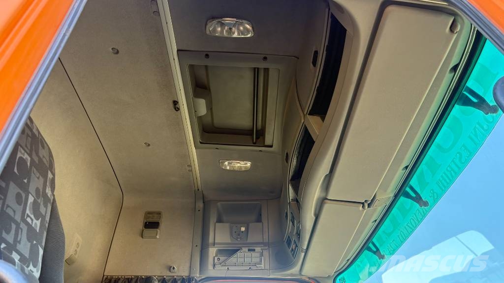 Mercedes-Benz ACTROS 1841 LS tractor unit - 3 pedals Tegljači