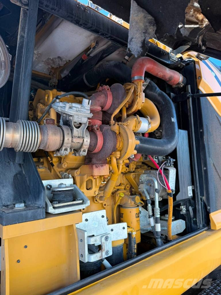 CAT M 315 F //BH. 2017/11573H/ZSA/Rototilt/SW Pelle sur pneus