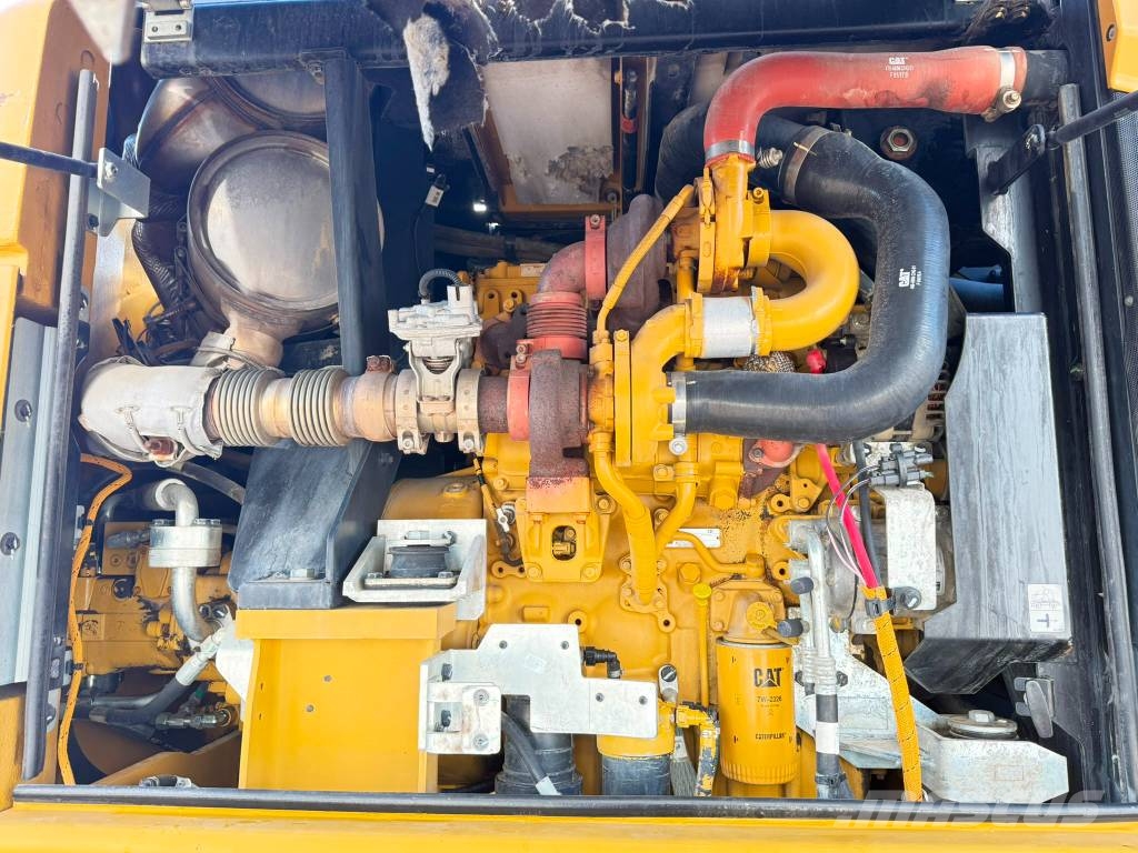 CAT M 315 F //BH. 2017/11573H/ZSA/Rototilt/SW Pelle sur pneus