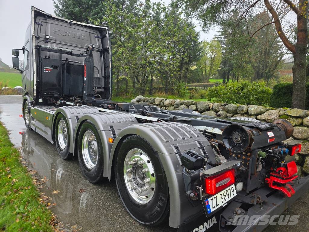 Scania R660 V8 8x4 Tridem – Hooklift – Snow Plo Hook lift trucks