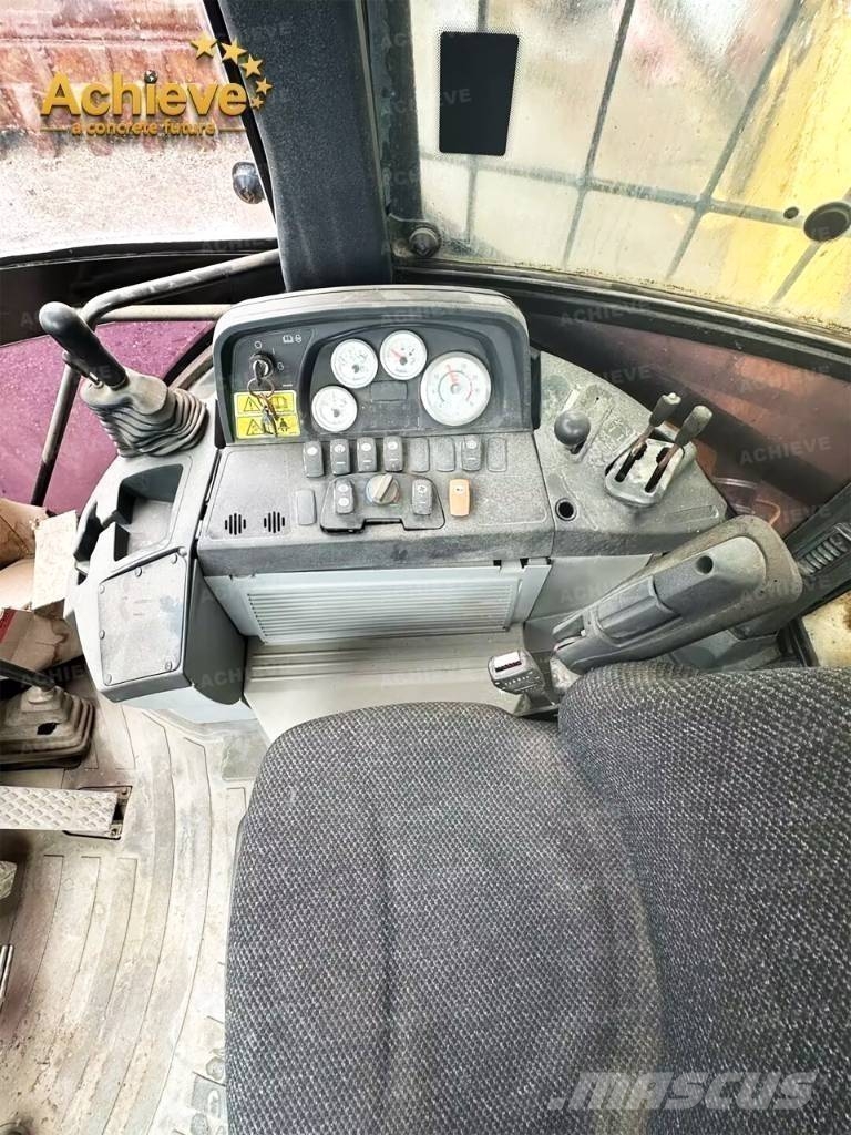 CAT 416 E Tractopelle