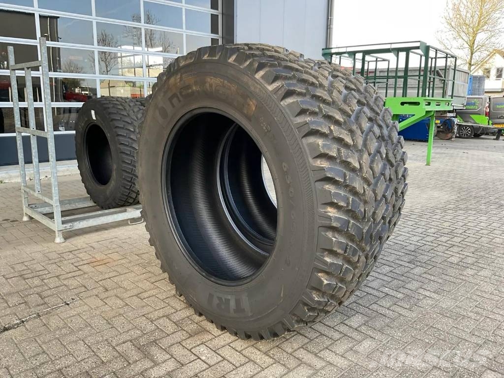 Nokian 650/65 R42 + 540/65 R30 TRI2 Шины и колёса