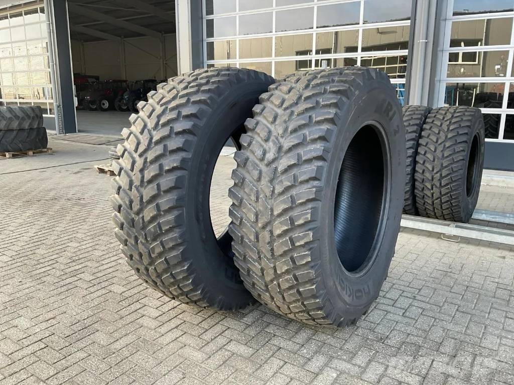 Nokian 650/65 R42 + 540/65 R30 TRI2 Шины и колёса