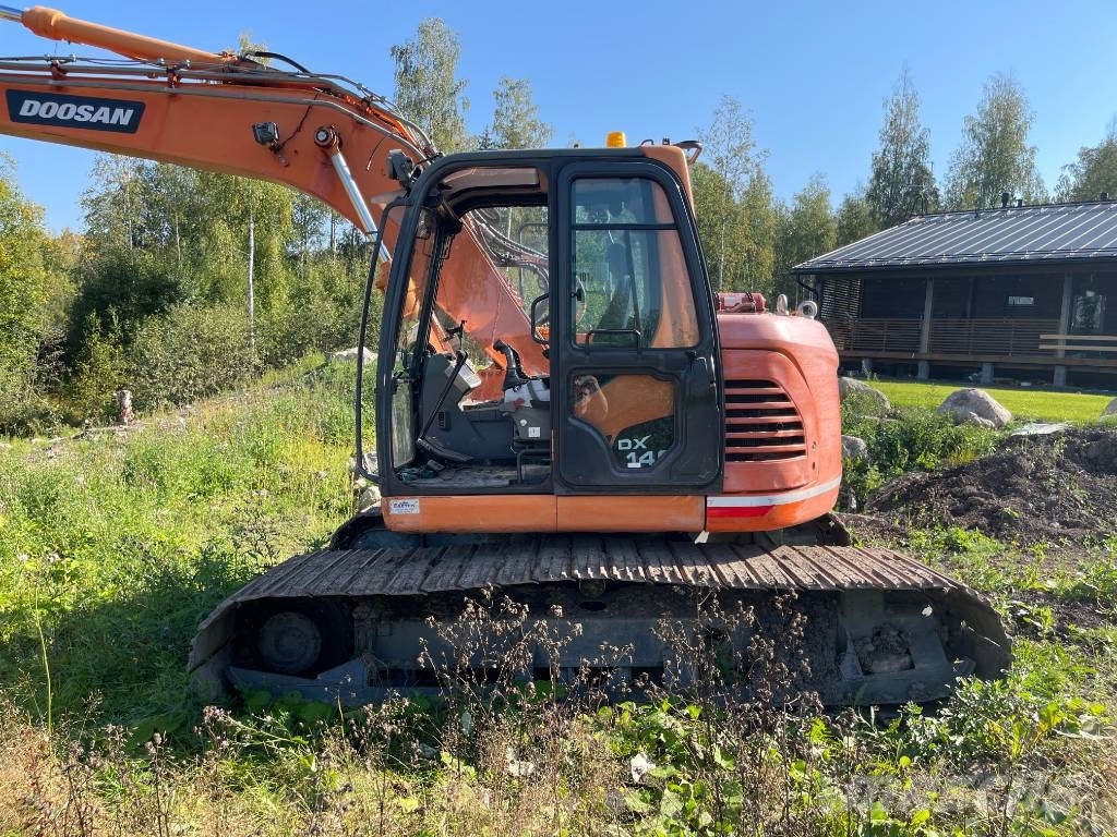 Doosan DX 140 R Εκσκαφείς με ερπύστριες