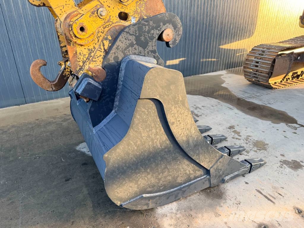 CAT 330F LN Kāpurķēžu ekskavatori