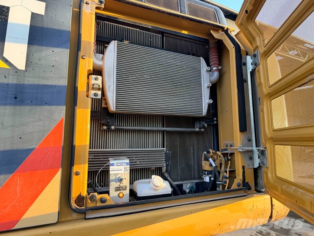 CAT 330F LN Kāpurķēžu ekskavatori