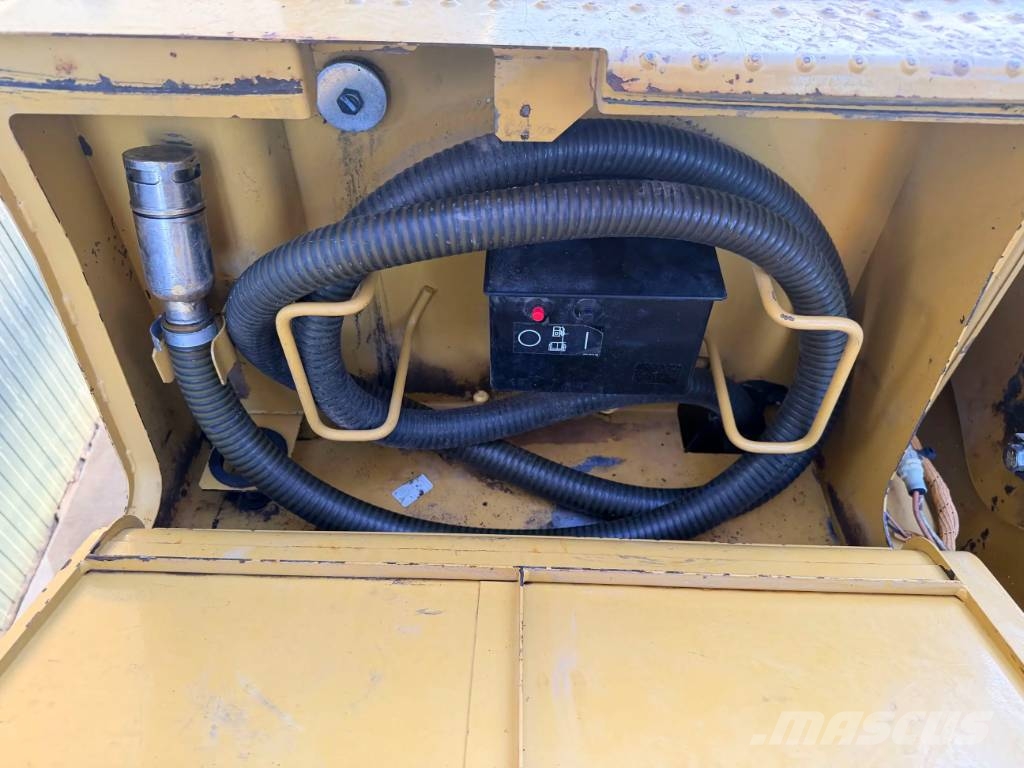 CAT 330F LN Kāpurķēžu ekskavatori