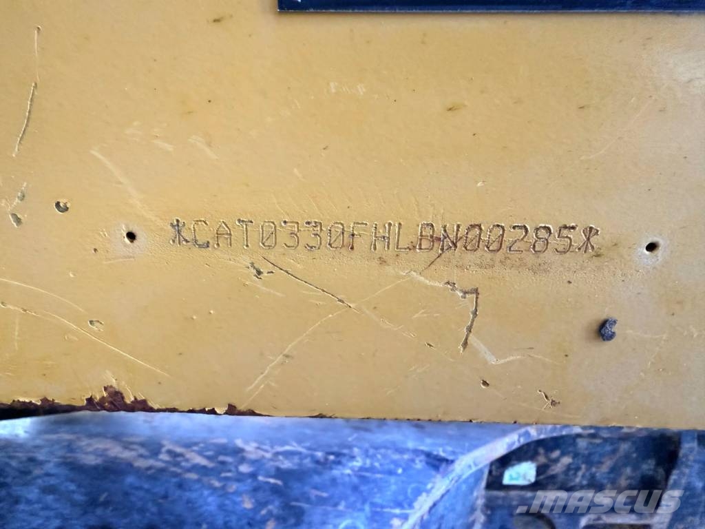 CAT 330F LN Kāpurķēžu ekskavatori
