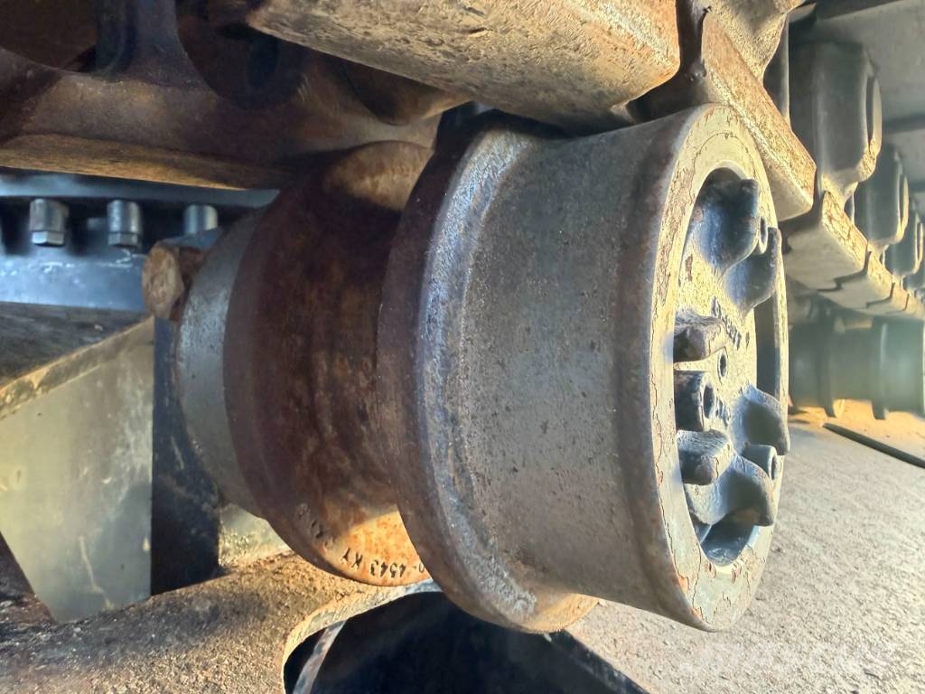 CAT 330F LN Kāpurķēžu ekskavatori