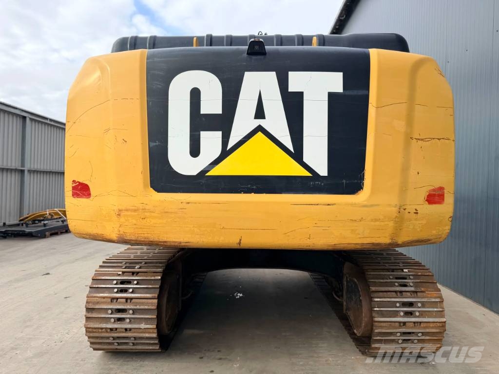 CAT 330F LN Kāpurķēžu ekskavatori