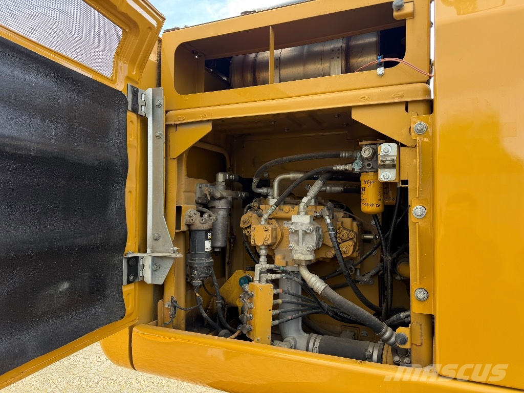 CAT 320 EL Crawler excavators
