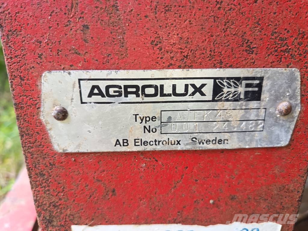 Agrolux AT 487 FK Обычные плуги