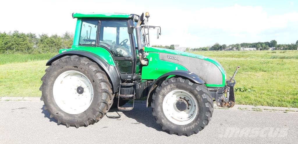 Valtra T190 Tractores