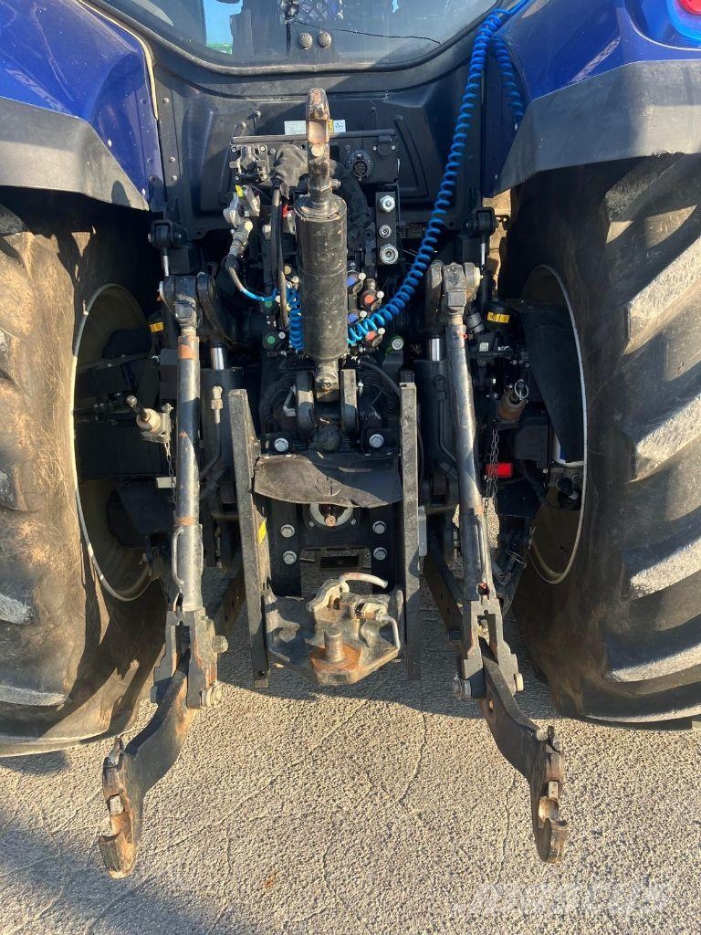 New Holland T7.245 SW II AC sous garantie NH Traktoren