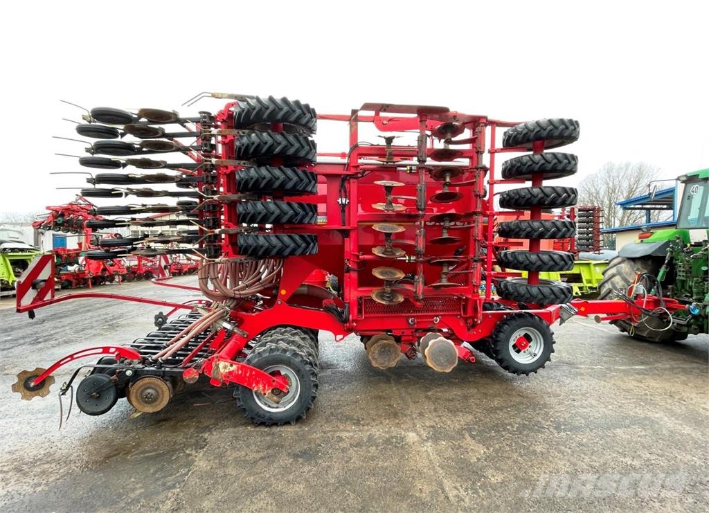 Horsch Pronto 6 DC مثاقيب مدمجة