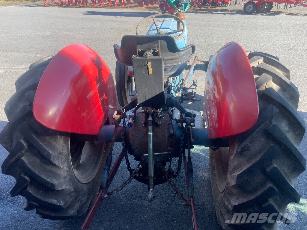 Fordson Dexta Super Dexta Traktori
