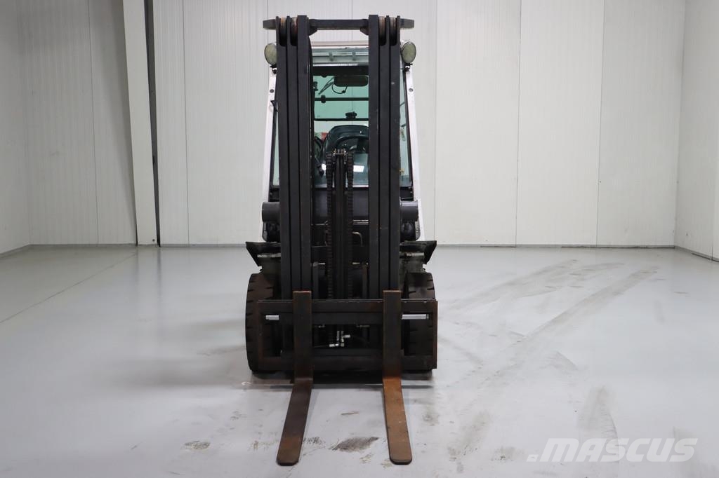 Nissan U1D2A20LQ Carrelli elevatori GPL