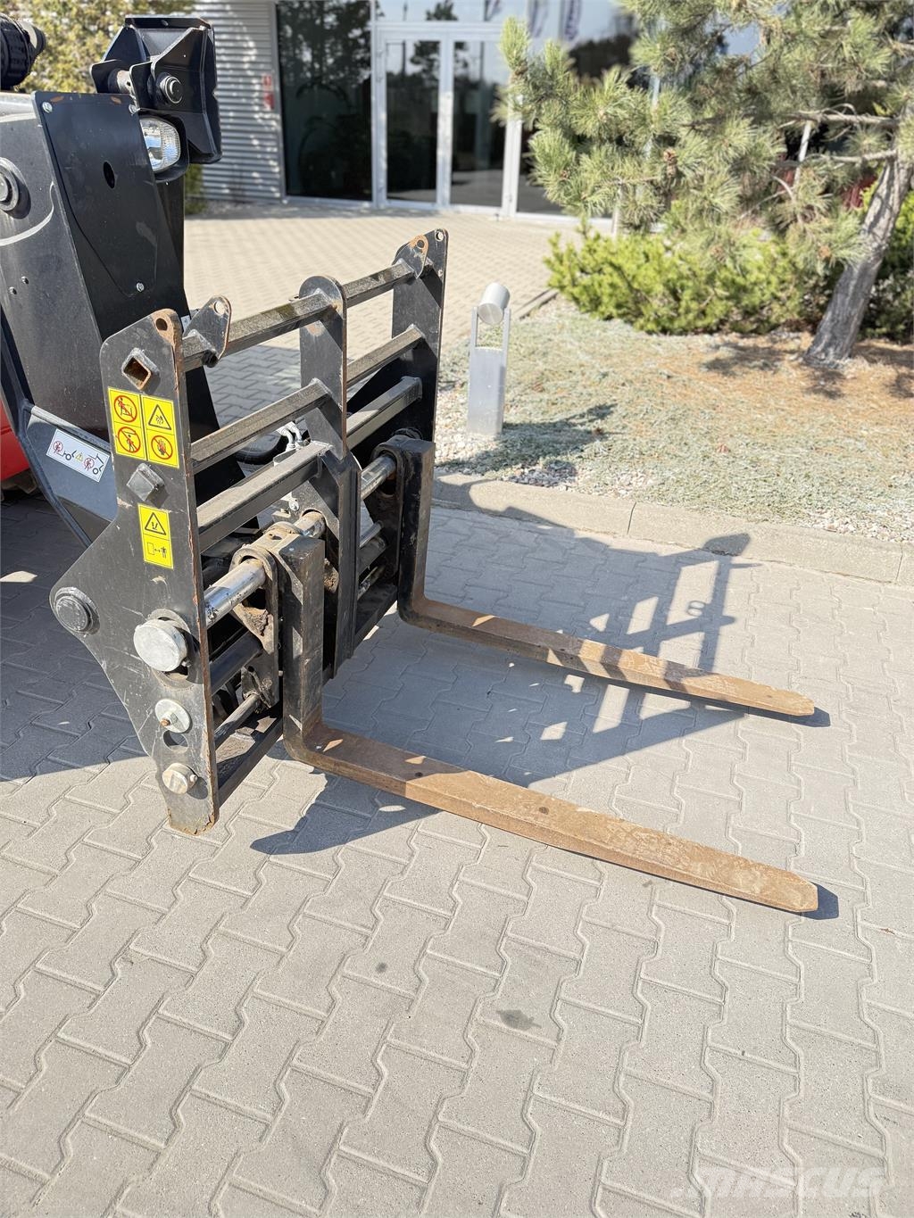 Manitou MT 1840 Easy مناولات متداخلة