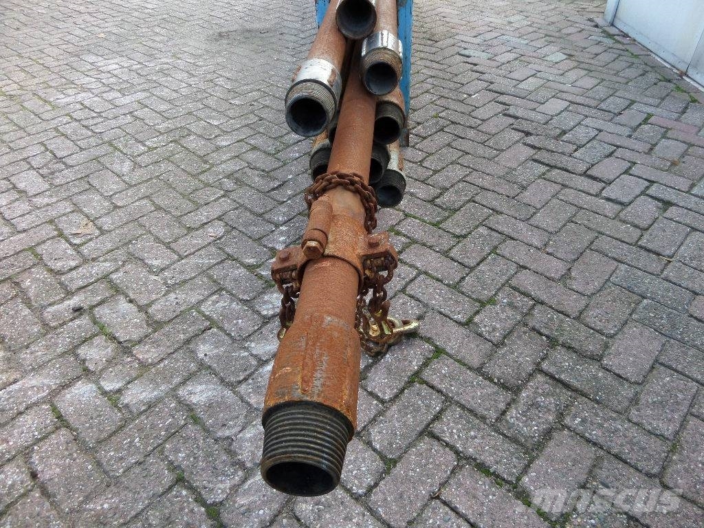 Liebherr R 902 Truck mounted drill rig