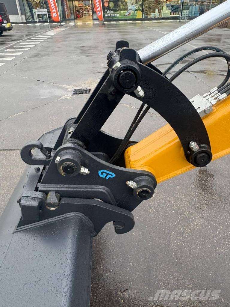 Sany SY 80 U حفارات وسط 7 طن - 12 طن