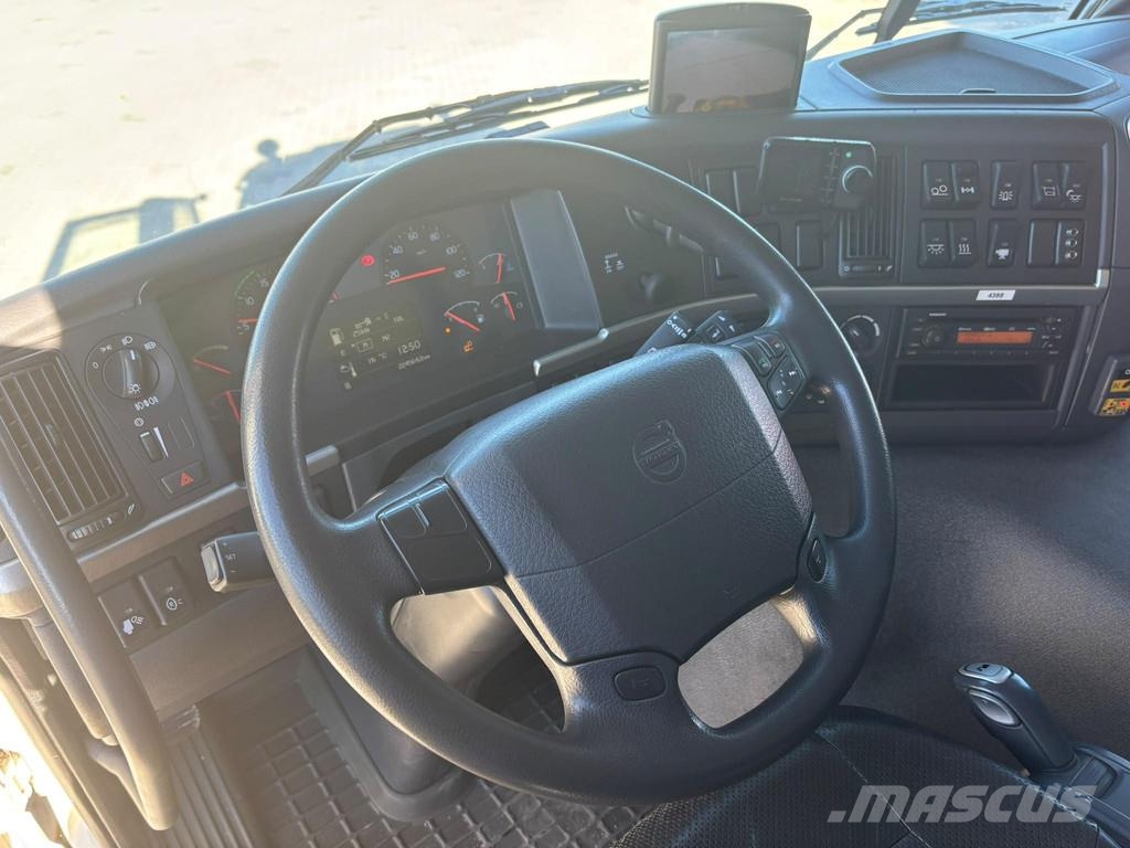 Volvo FM 460 6x2*4 EFFER 275/8S + WINCH / PLATFORM L=538 Kamioni sa kranom