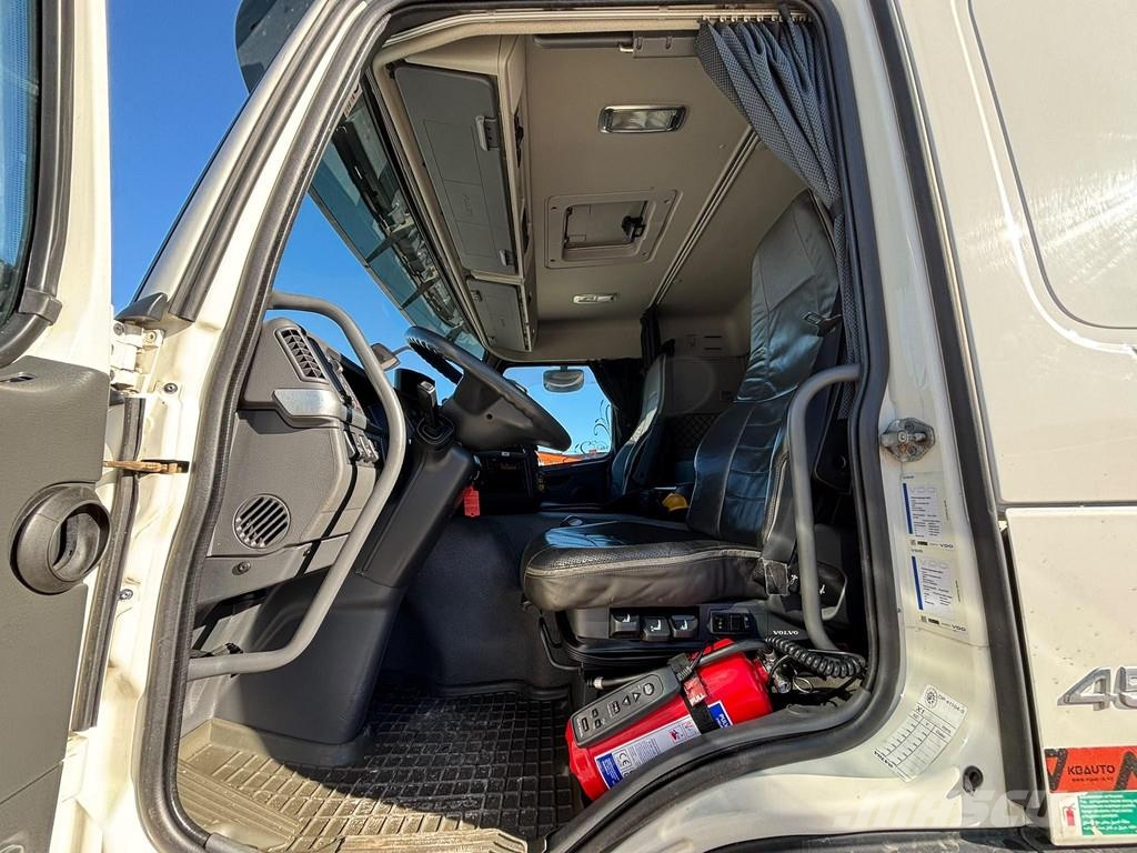 Volvo FM 460 6x2*4 EFFER 275/8S + WINCH / PLATFORM L=538 Kamioni sa kranom