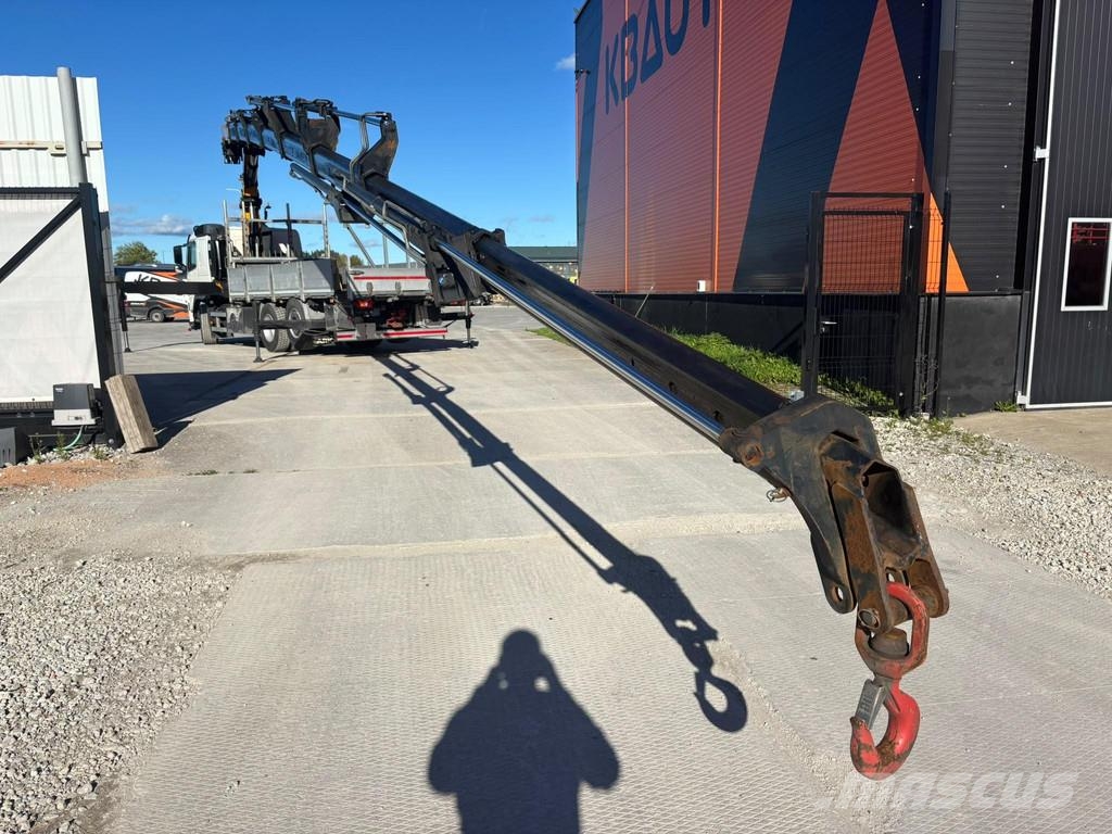 Volvo FM 460 6x2*4 EFFER 275/8S + WINCH / PLATFORM L=538 Kamioni sa kranom