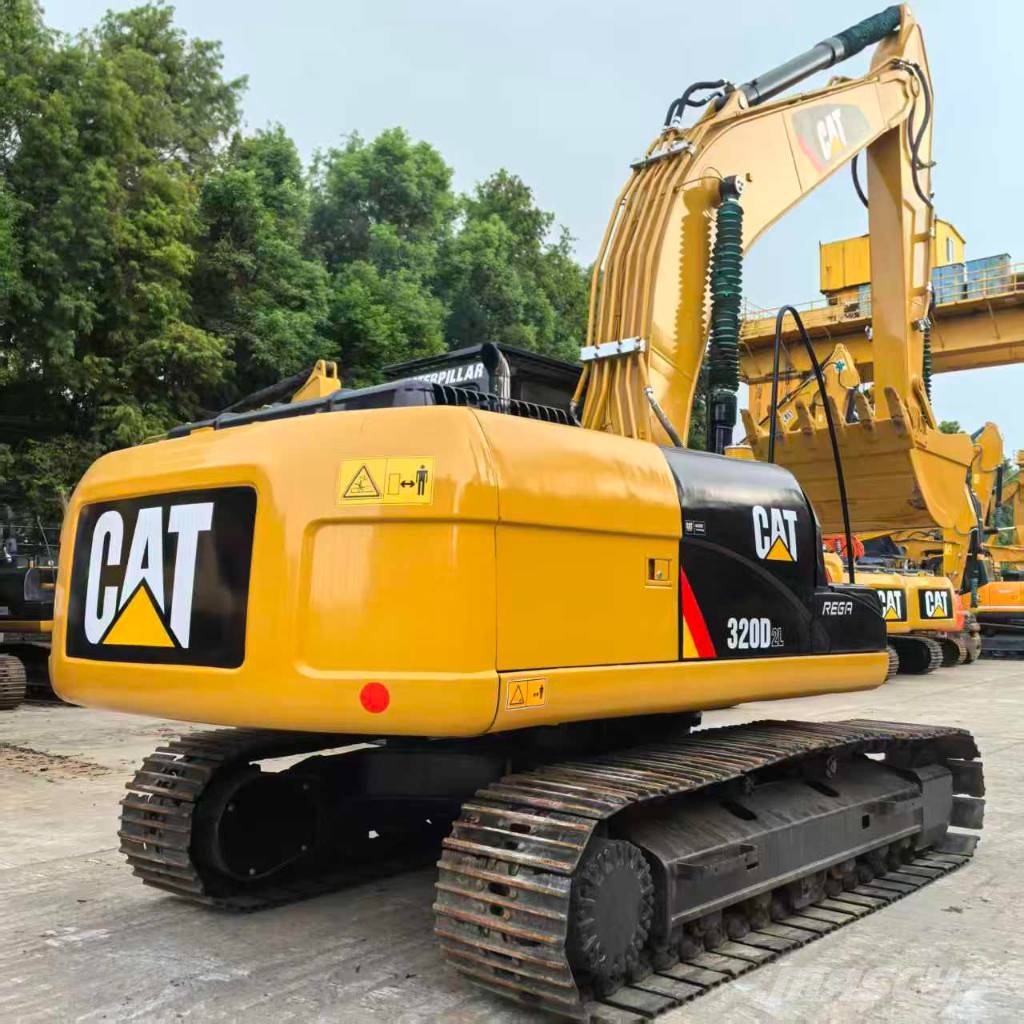 CAT 320D Bagri goseničarji