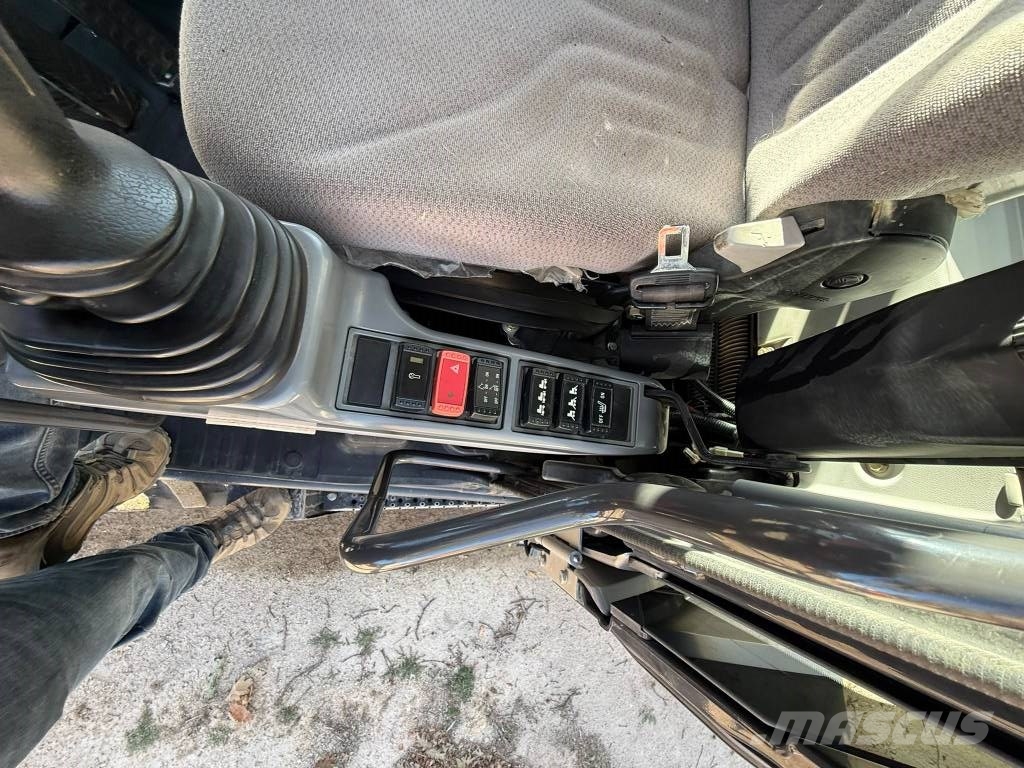 Hitachi ZX 145 W-6 Pyöräkaivukoneet