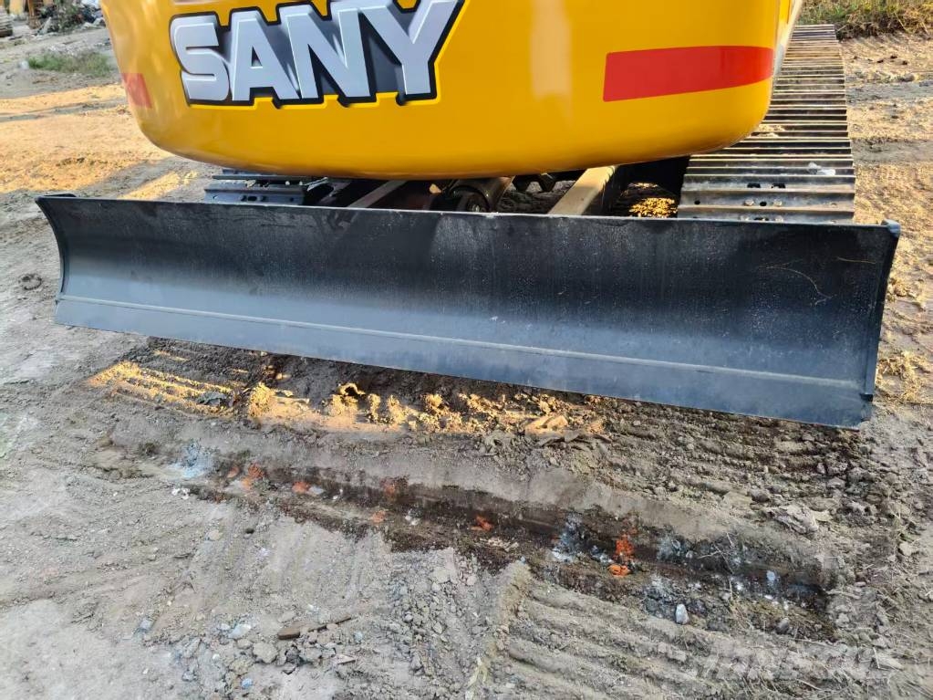 Sany SY 75 C pro Міні-екскаватори < 7т