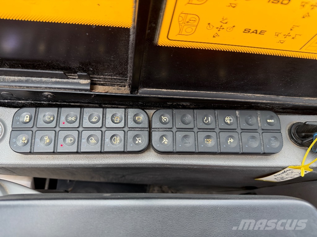 JCB 110 W Hydradig med vagn och mycket redskap Excavadoras de ruedas