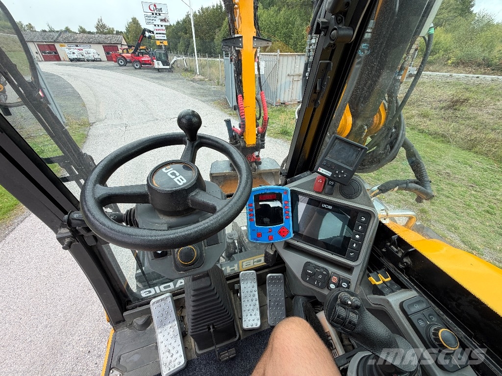 JCB 110 W Hydradig med vagn och mycket redskap Excavadoras de ruedas