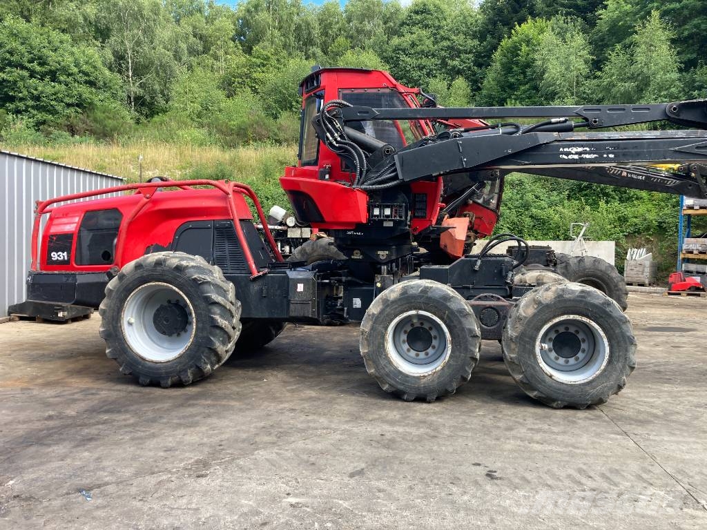 Komatsu 931 Harvesteri