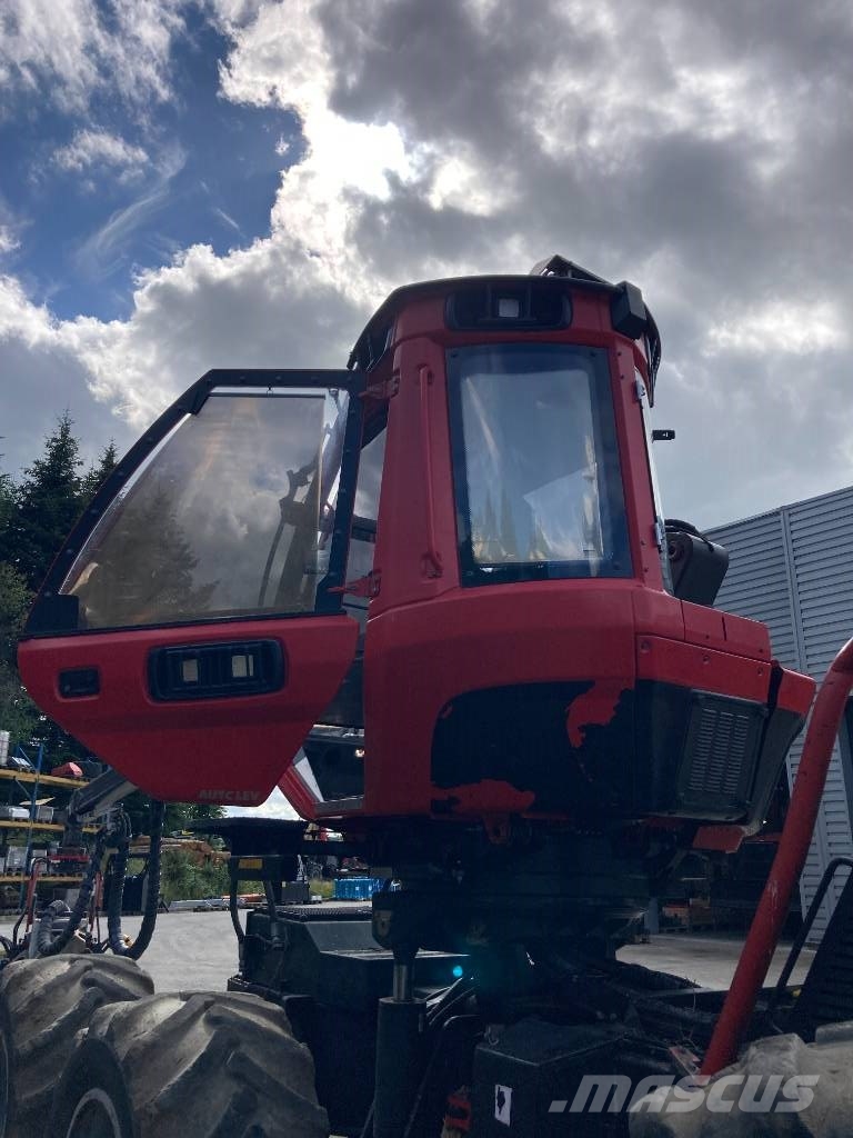 Komatsu 931 Harvesteri