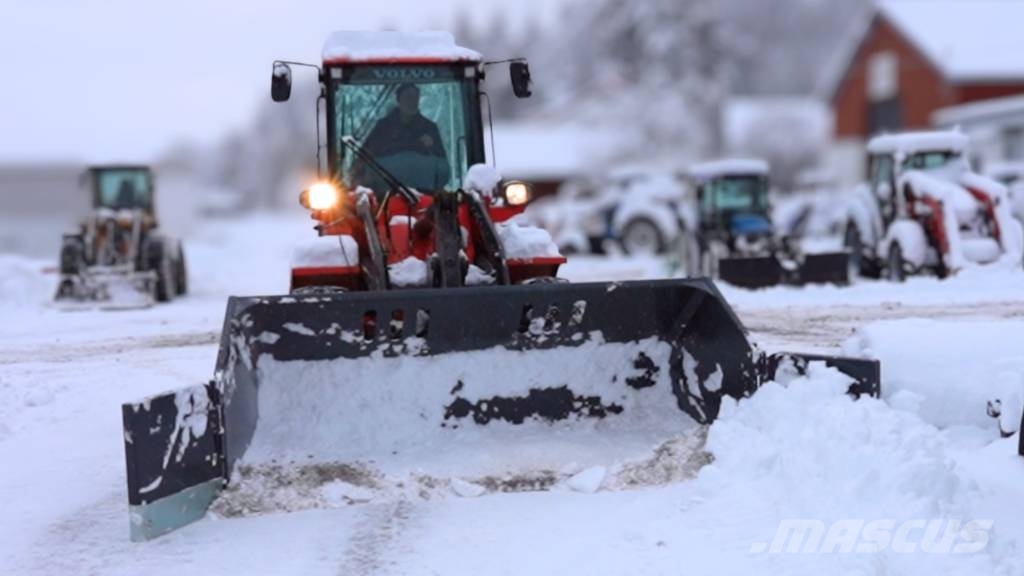  IM KLAFFSKOPA / SNÖSKOPA ماكينات الطرق والجليد الأخرى