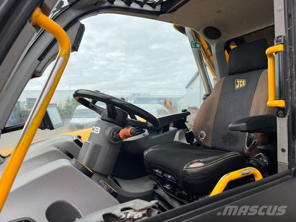 JCB 542-70 DUAL TECH Сельскохозяйственные телескопические погрузчики