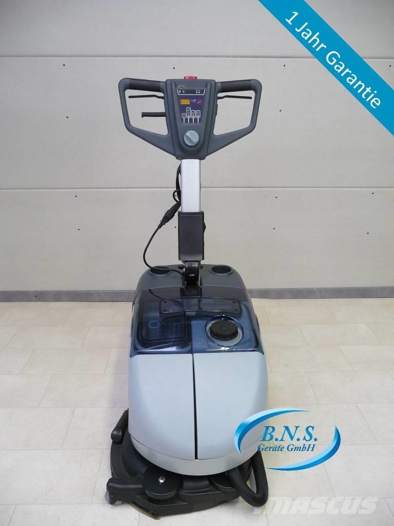 Nilfisk Scheuersaugmaschine SC 351 Sweepers