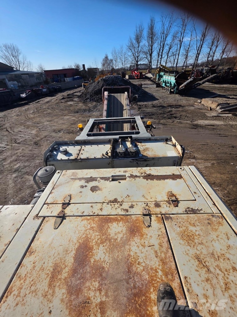 Sandvik QJ 241 Trituradoras móviles