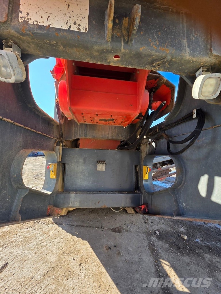 Sandvik QJ 241 Trituradoras móviles