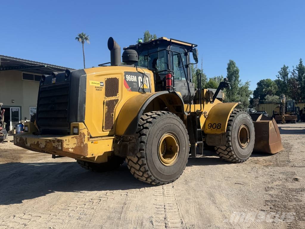 CAT 966 M XE لوادر بعجل