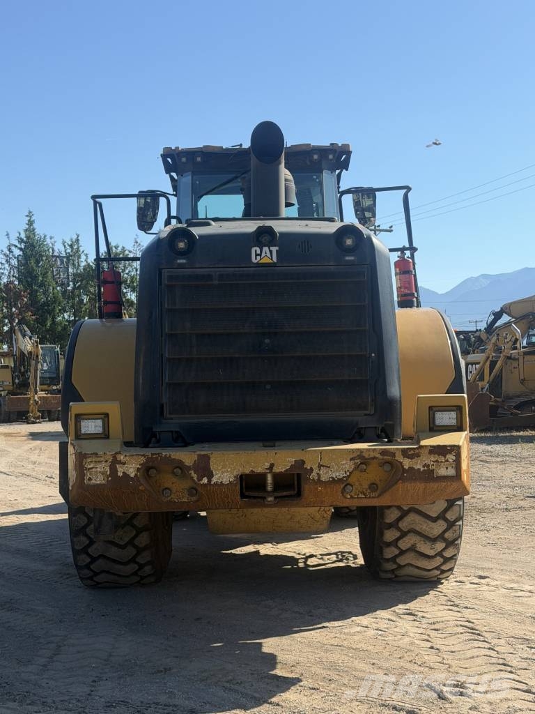 CAT 966 M XE لوادر بعجل