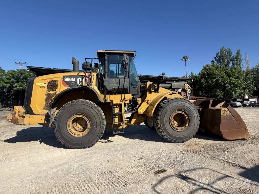 CAT 966 M XE لوادر بعجل