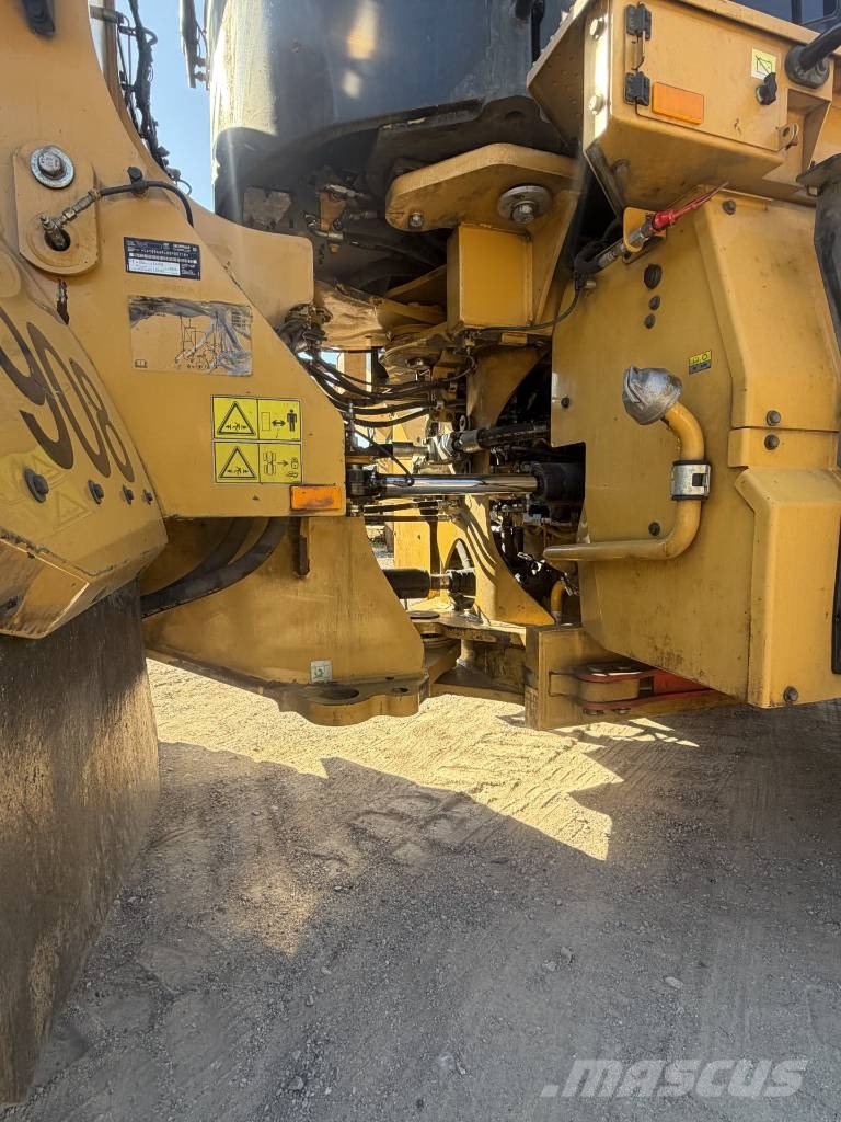 CAT 966 M XE لوادر بعجل