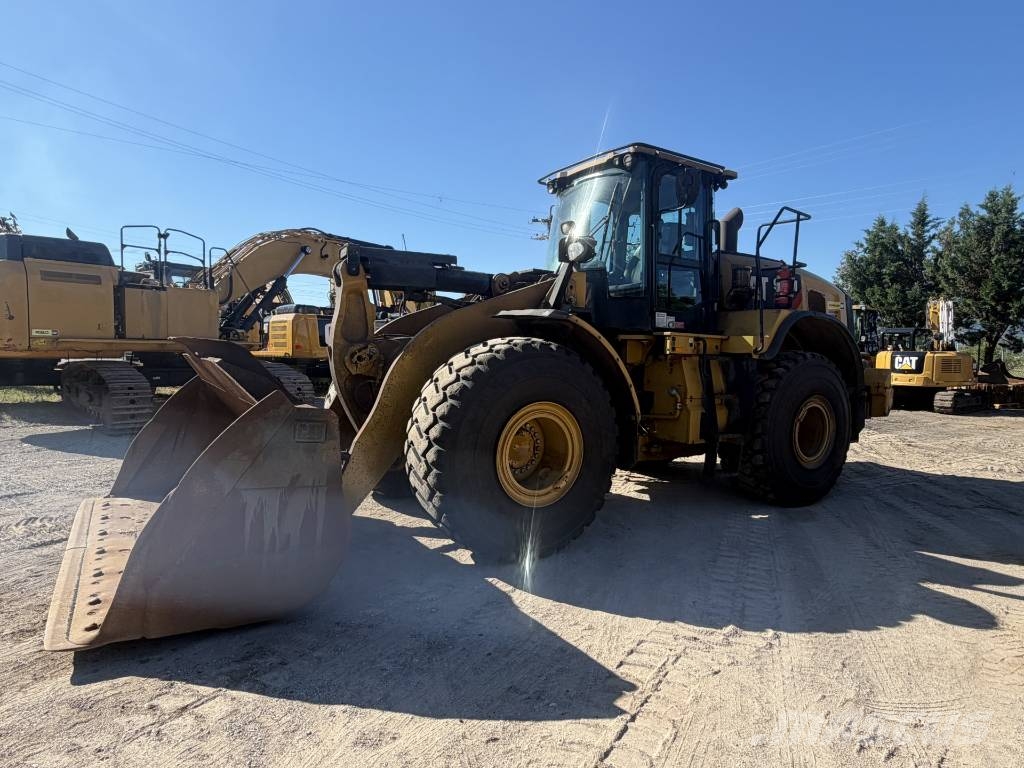 CAT 966 M XE لوادر بعجل