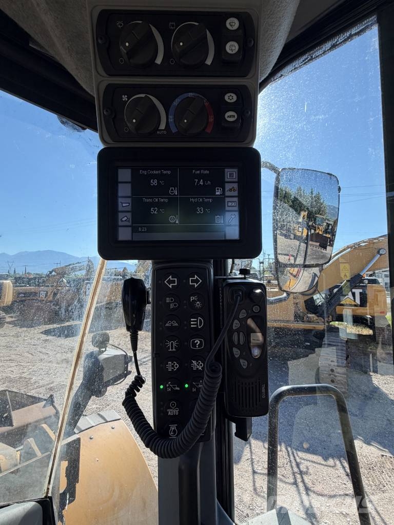 CAT 966 M XE لوادر بعجل